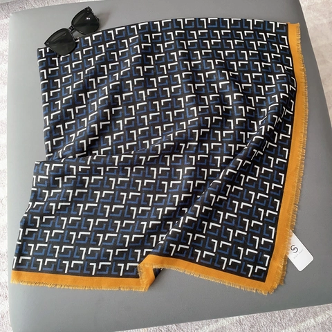 Geometric Letter Print Square Scarf For Women Fashion Cotton Feel Polyester Shawl Large Frayed Edge Contrast Color Scarf