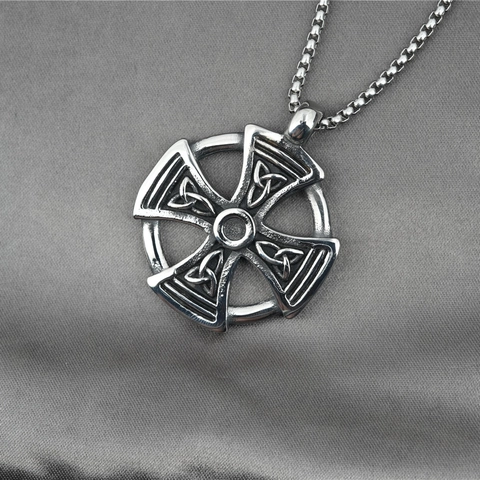 Collar De Cruz Celta Vintage De Acero Inoxidable Colgante Vikingo De Acero De Titanio Joyería Religiosa Para Hombre Plata Retro