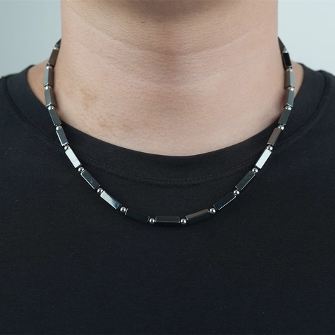 Collana a Perline in Acciaio al Titanio ed Ematite Minimalista Catena Geometrica Rettangolare per Uomo Donna Gioielli Industriale