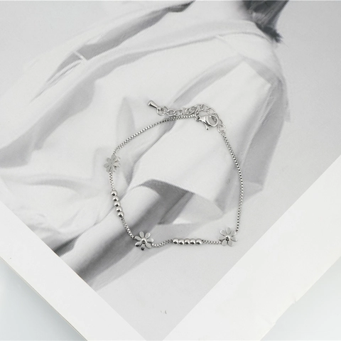 Bracciale in Acciaio al Titanio con Fiore di Margherita Minimalista per Donna Bracciale a Catena Floreale Cavo Regolabile Regalo Gioielli