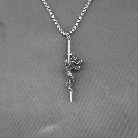 Vintage Punk Edelstahl Drache Umhüllt Schwert Anhänger Halskette Antik Silber Goth Schmuck Für Herren Damen Alltags Accessoire
