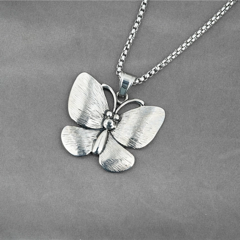 Vintage Titanstahl Schmetterling Anhänger Halskette Hip Hop Stil Gebürstete Textur Schmuck Zubehör Für Damen Und Herren