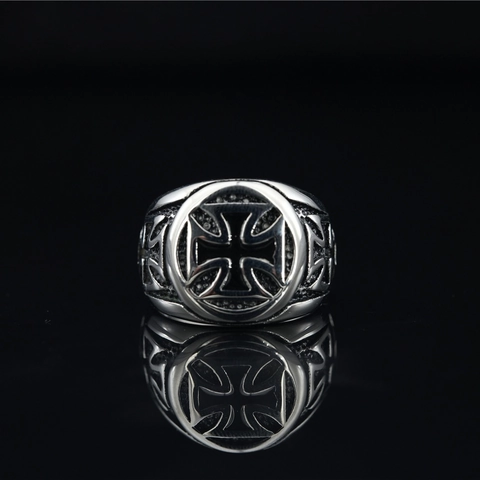 Retro Stainless Steel Cross Flower Pattern Ring For Men Hip Hop Gothic Blackened Titanium Steel Punk Band Ring Jewelry