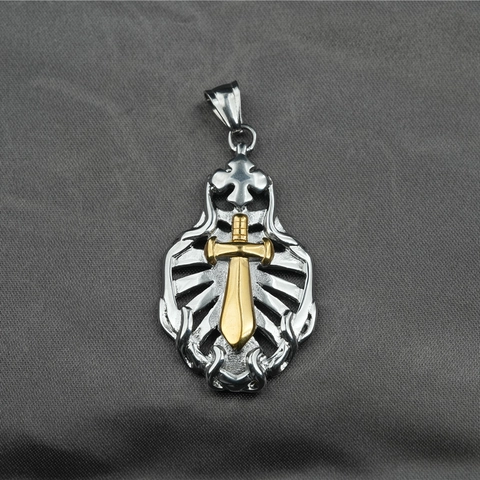 Collana con Ciondolo a Forma di Spada e Scudo Hip Hop Gotico in Acciaio al Titanio Retro Punk Bicolore per Uomo Donna Gioielli