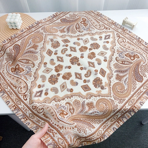Carré de Soie en Polyester à Motif Paisley Style Vintage Britannique Foulard Imprimé pour Femme Décoration de Chemise Quotidienne