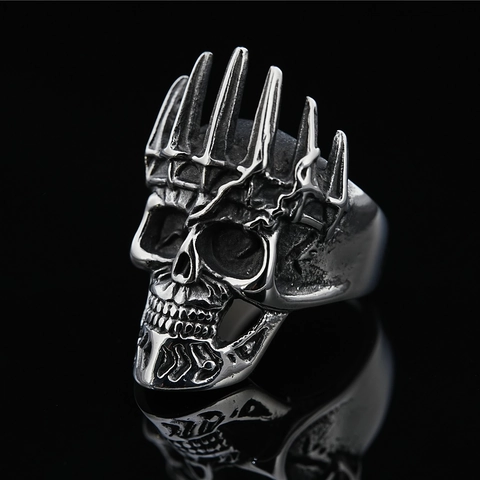 Gothic Punk Titanium Steel Skull Ring with Spiked Crown Retro Distressed Rock Hip Hop Heavy Metal Finger Ring for Men