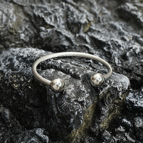 Stainless Steel Twisted Cable Open Bangle Bracelet Women Industrial Style Polished Metal Ball Finial Cuff Jewelry