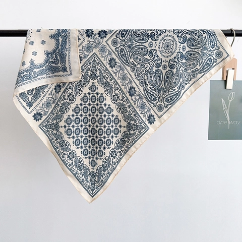 Vintage Paisley Printed Square Scarf For Women Fashion Polyester Neck Scarf Retro Bohemian Style Floral Headband Accessory