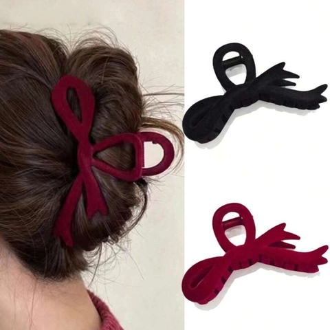 Sweet Flocked Bowknot Hair Claw Clip For Women Elegant Large Velvet Bow Hair Jaw Clip For Thick Hair Styling Accessories