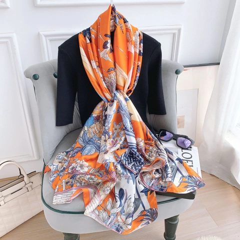 Damen Elegant Satin Floral Print Schal Großer Sonnenschutz Strand Wickeln Leicht Atmungsaktiv Bohemian Blumen Schal