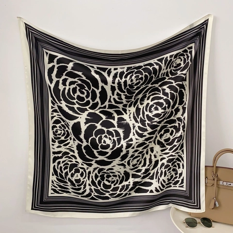 Elegante Pañuelo Cuadrado de Satén para Mujer con Estampado Floral de Camelia Moda Ligero Bufanda Grande para la Cabeza Cuello Accesorio