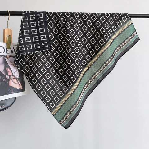 Fashion Polyester Square Scarf Herringbone Geometric Color Block Printed Commuting Neck Scarf For Women Retro Elegant Scarf