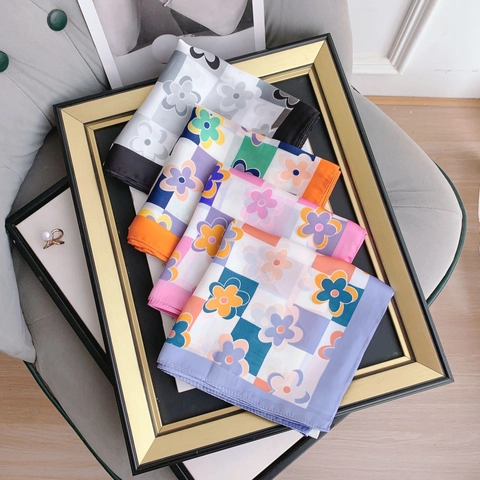 Mode Bloemen Schaakbord Print Vierkante Sjaal Satijn Textuur Hals Hoofdsjaal Voor Vrouwen Decoratieve Haarband Tas Accessoires