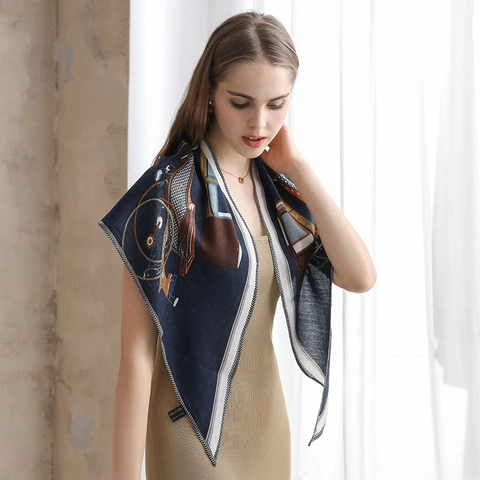 Damen Retro Reitsport Print Quadratischer Schal Satin Fischgrätenmuster Schal Französisch Elegant Dunkelblau Bedruckt Schal