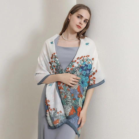 Dames Elegante Bloemenprint Polyester Sjaal Herfst Verfijnde Lange Omslagdoek Mode Lichtgewicht Bedrukte Sjaal Voor Reizen