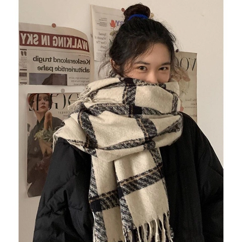 Sciarpa Invernale da Donna a Quadri Calda Effetto Cashmere con Nappine Mantella Grande Avvolgente Stile Coreano per Freddo
