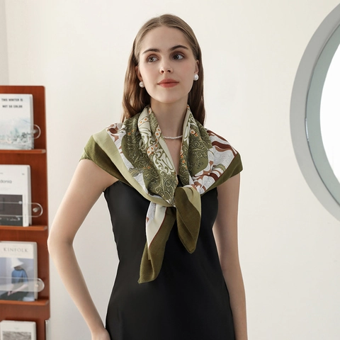 Foulard Quadrato Con Stampa Etnica Vintage per Donna Poliestere Effetto Seta Grande Scialle Elegante Sciarpa di Moda