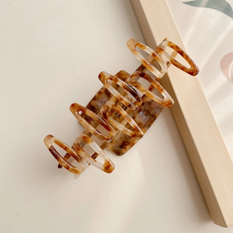 Large Acetate Marble Hair Claw Clip Hollow Out Geometric Hair Jaw Clip For Women Elegant Thick Hair Styling Accessories