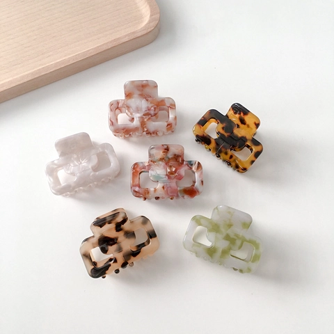 Acetate Square Hollow Hair Claw Clip For Women Korean Vintage Geometric Marble Pattern Hair Catch Shark Clip Hair Accessories