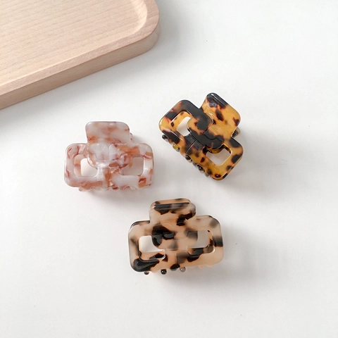 Acetate Square Hollow Hair Claw Clip For Women Korean Vintage Geometric Marble Pattern Hair Catch Shark Clip Hair Accessories