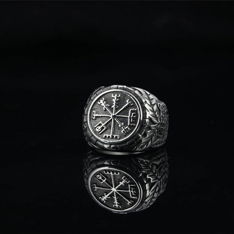 Bague Boussole Viking Vegvisir pour Hommes Rétro Acier Titane Punk Gothique Motard Chevalière Bijoux Mythiques Nordiques