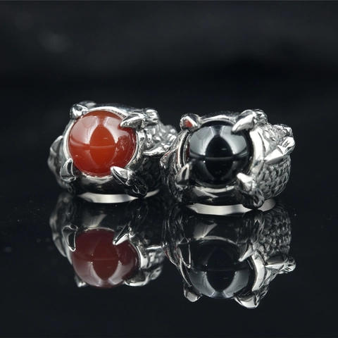 Retro Dragon Claw Ring Titanium Steel Inlaid Red Black Stone Gothic Punk Band Jewelry For Men Hip Hop Cool Accessory