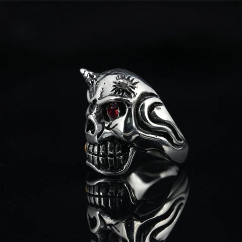 Vintage Gothic Skull Ring For Men Titanium Steel Punk Band With Red Rhinestone Antique Silver Hip Hop Jewelry Gift
