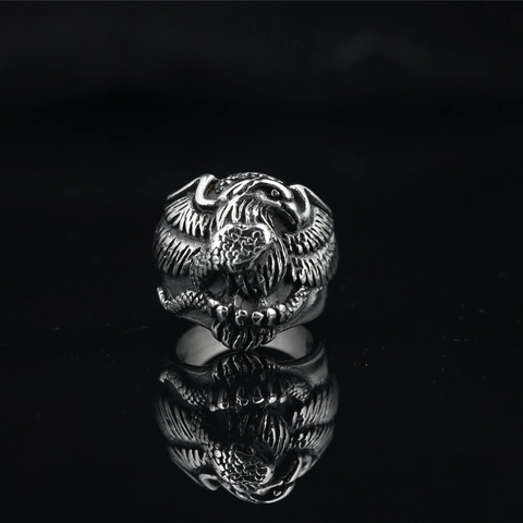 Vintage Titanium Steel Eagle Head Snake Ring For Men Punk Gothic Embossed Feather Pattern Distressed Silver Band Jewelry