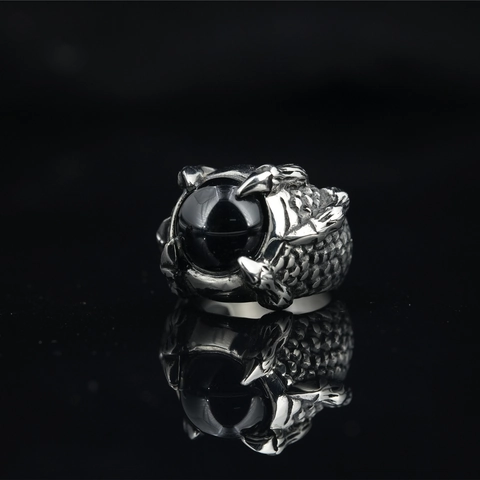 Retro Dragon Claw Ring Titanium Steel Inlaid Red Black Stone Gothic Punk Band Jewelry For Men Hip Hop Cool Accessory