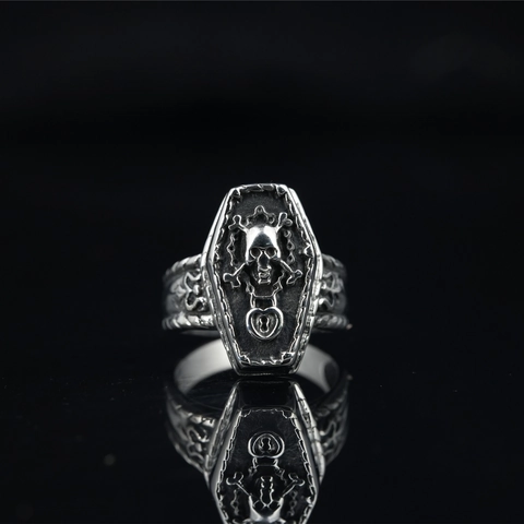 Vintage Gothic Stainless Steel Skull Coffin Ring For Men Women Punk Retro Skeleton Finger Ring Halloween Jewelry Gift