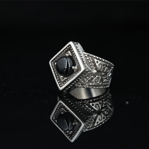 Vintage Industrial Men Ring Stainless Steel Black Stone Square Geometric Carved Band Punk Gothic Jewelry Everyday Accessory
