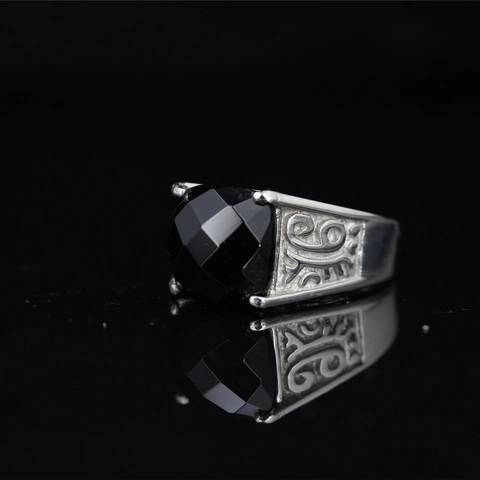 Vintage Men Stainless Steel Ring Black Square Gemstone Baroque Carved Band Domineering Punk Jewelry Gothic Style