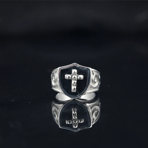 Anello a Scudo Con Croce Gotica in Acciaio al Titanio Vintage Punk Rock Band Per Uomo Accessorio Da Festa Smalto Nero Gioielli