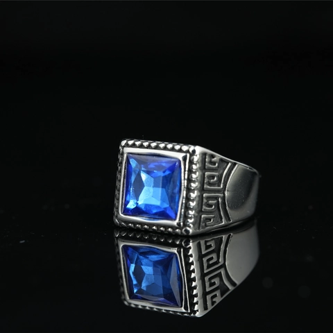 Anillo de Acero Inoxidable con Strass Cuadrado para Hombre Retro Patrón de Llave Griega Dominante Joyería Regalo Hombre