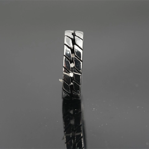 Anello in Acciaio al Titanio Vintage con Battistrada per Uomo Donna Stile Punk Industriale Fascia Biker Gioielli Non Sbiaditi Anello Personalizzato
