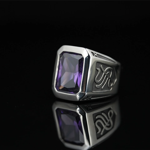 Bague en Acier Inoxydable Rétro pour Hommes Femmes Gros Strass Rectangulaire Incrusté Style Punk Gravé Gaufrage Géométrique Bague Anneau Bijoux Cadeau