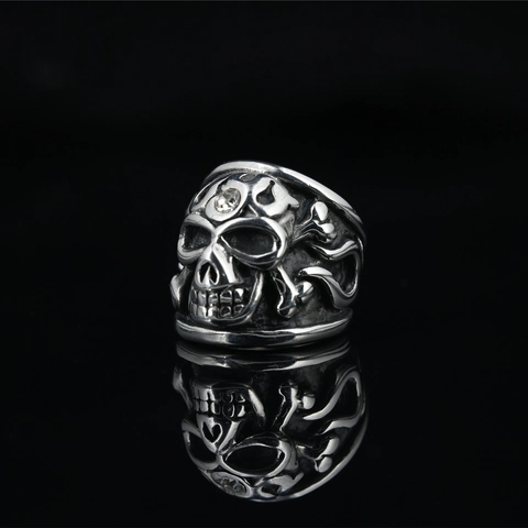 Gothic Punk Skull Ring For Men Retro Titanium Steel Skeleton Finger Ring With Rhinestone Hip Hop Biker Jewelry Gift