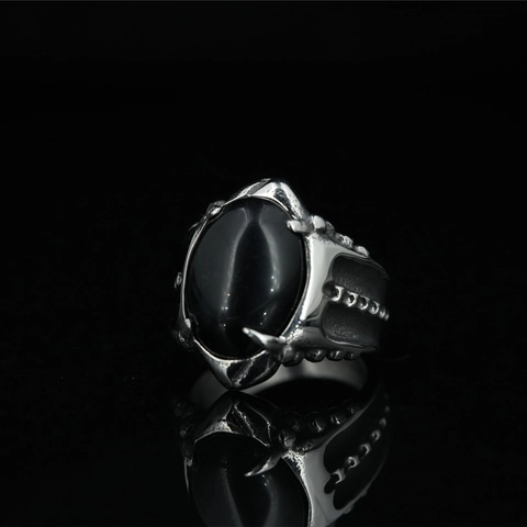Vintage Punk Titanium Steel Ring For Men Gothic Claw Set Oval Agate Stone Black Red Retro Biker Ring Hip Hop Jewelry Gift