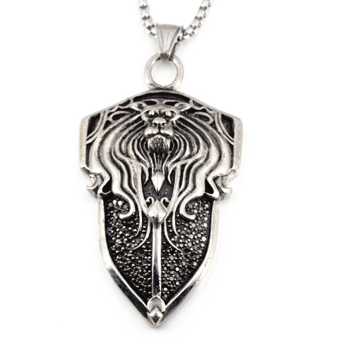 Retro Stainless Steel Lion Head Shield Pendant Necklace For Men Hip Hop Punk Style Black Rhinestone Inlaid Gothic Jewelry