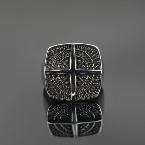 Vintage Punk Titanium Steel Cross Signet Ring For Men Square Geometric Tribal Compass Pattern Retro Biker Finger Ring Jewelry