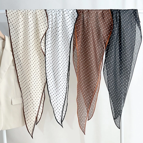 Écharpe à Pois pour Femmes Élégante Écharpe en Polyester Satiné Forme Losange Légère Mode Accessoire Polyvalent Quotidien