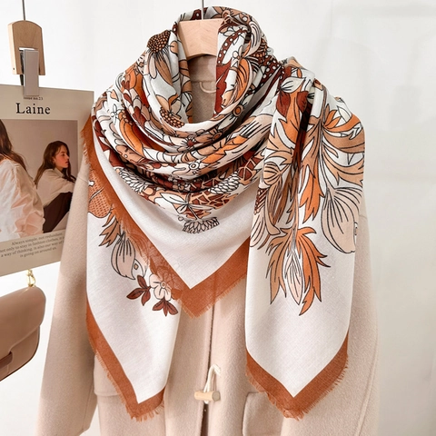 Grande Sciarpa in Poliestere Floreale Donna Inverno Caldo Girasole Scialle Bordo Sfrangiato Versatile Elegante Accessorio