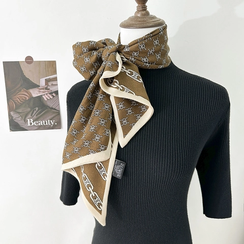 Koreaanse Mode Dubbelzijdige Satijnen Sjaal Voor Dames Vintage Bloemen Ketting Bedrukt Kleine Puntige Twilly Nek sjaal