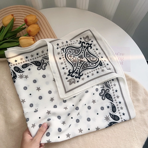 Vintage Paisley Star Pattern Polyester Satin Square Scarf For Women Elegant Herringbone Printed Neck Scarf Fashion Head Wrap Accessory