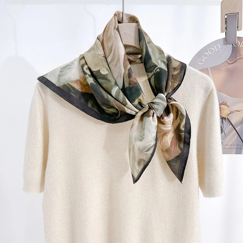 Vintage Oil Painting Floral Print Square Scarf For Women Polyester Silk Feeling Herringbone Texture Elegant Fashion Neck Scarf