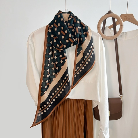 Dames Geometrische Print Imitatiezijde Halstuch Vintage Satijn Gevoel Lange Sjaal Voor Dagelijks Kantoor Elegante Sjaal Accessoire