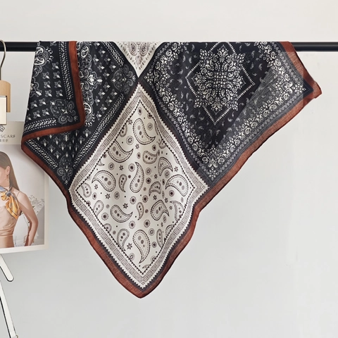 Women Paisley Printed Polyester Square Scarf Vintage Bohemian Patchwork Neck Scarf Fashion Commute Silky Feel Kerchief