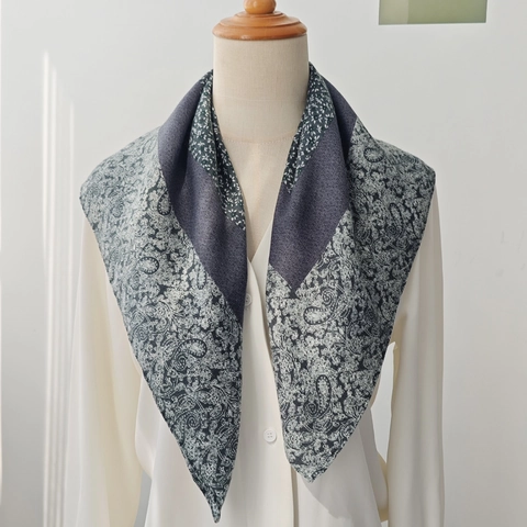 Carré de Soie Femme Imprimé Paisley Floral Rétro Élégant Foulard en Polyester Accessoire de Mode Printemps Été