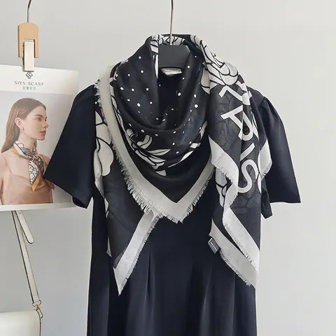 Vintage Floral Polka Dot Print Polyester Square Scarf For Women Large Shawl Wraps Elegant Fashion Neck Scarf Fringe Edge