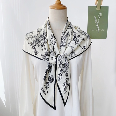 Pañuelo Triangular de Satén con Estampado Floral de Boceto Vintage para Mujer Elegante Bufanda de Cuello Botánica Chal de Moda